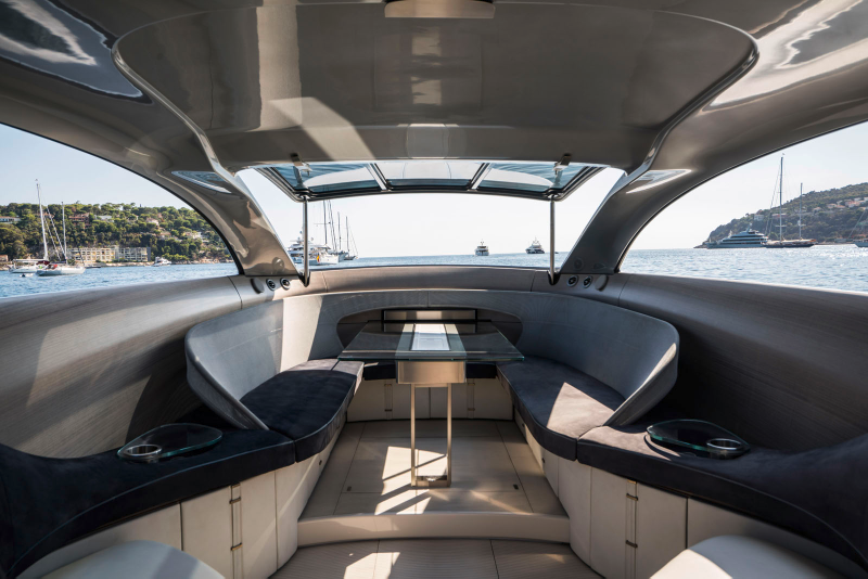 Illustration for article titled Forget That Aston Martin Boat, You Want The Mercedes-Benz Yacht
